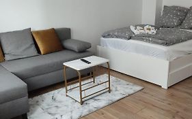 Privatzimmer-2 In Ruhiger Lage 9Min Von Hbh