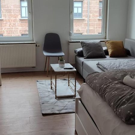 Privatzimmer-2 In Ruhiger Lage 9Min Von Hbh Nürnberg Exterior foto